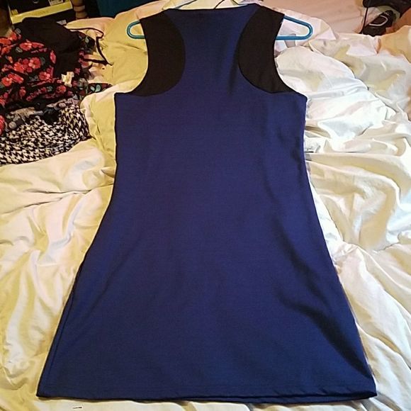 Nwt vfish body con dress - Picture 2 of 5